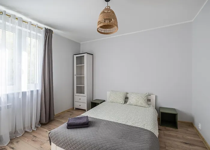 Initium - - Kolobrzeska 67l Daire